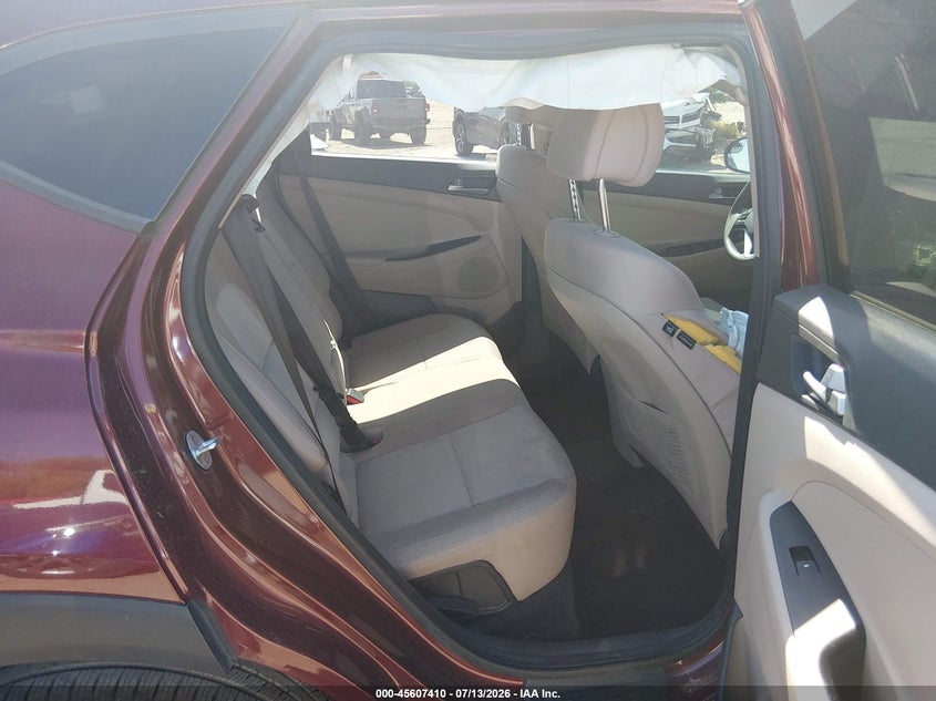 2016 HYUNDAI TUCSON auction photo 8