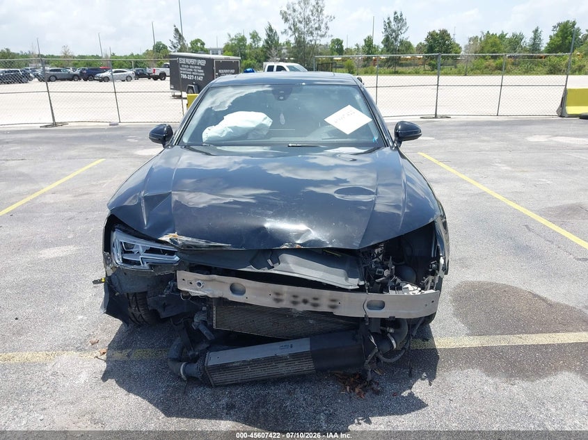2017 AUDI A4 auction photo 6