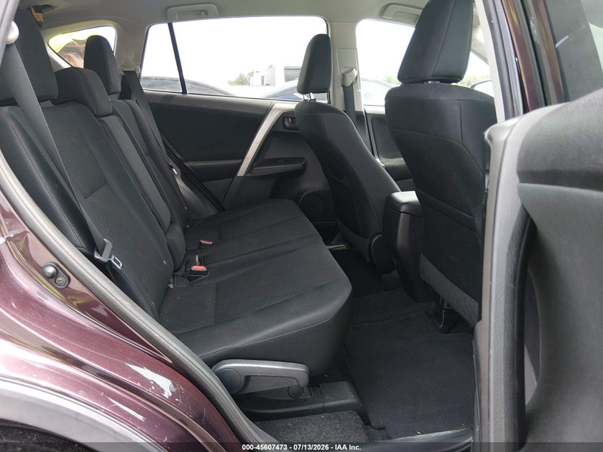 2017 TOYOTA RAV4 auction photo 8