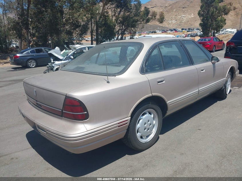 1992 OLDSMOBILE 88 auction photo 4