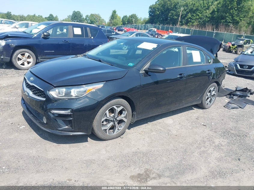2020 Kia Forte, Rear, IAAI, VIN 3KPF24AD2LE224928 — photo 2