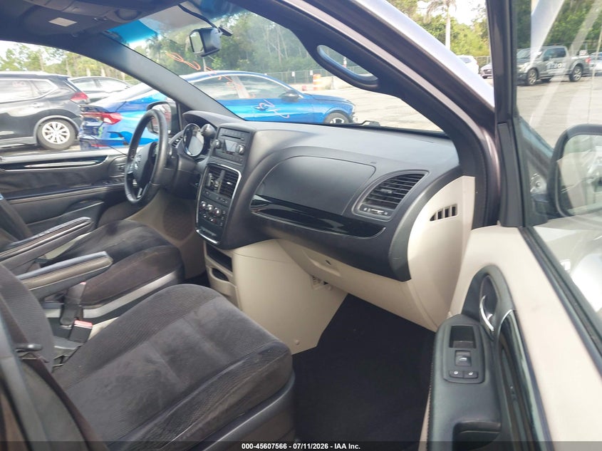 2014 DODGE GRAND CARAVAN auction photo 5