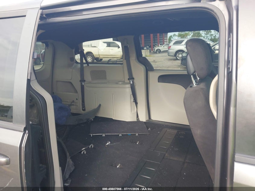 2014 DODGE GRAND CARAVAN auction photo 8