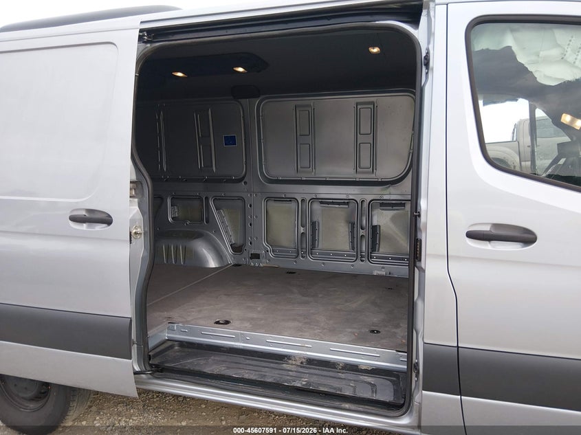 2025 Mercedes-Benz Sprinter 2500 Standard Roof 4-Cyl Diesel VIN: W1Y4KBHY3ST204466 Lot: 45607591