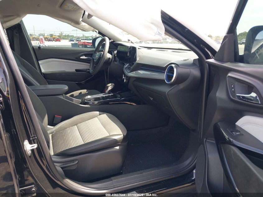 2025 CHEVROLET TRAX auction photo 5