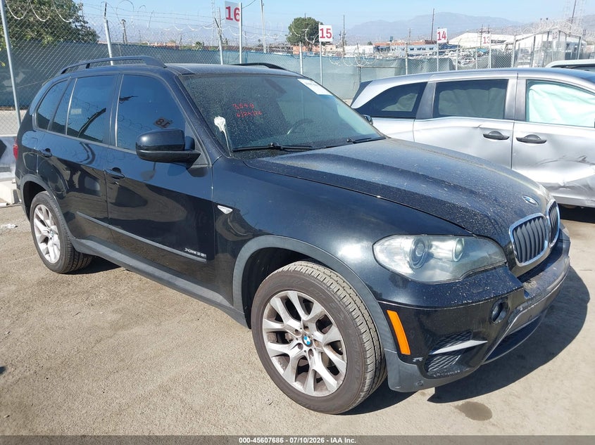 Vin: 5uxzv4c51bl402908, lot: 46106109, bmw x5 xdrive35i/xdrive35i premium/xdrive35i sport activity 2011 img_1