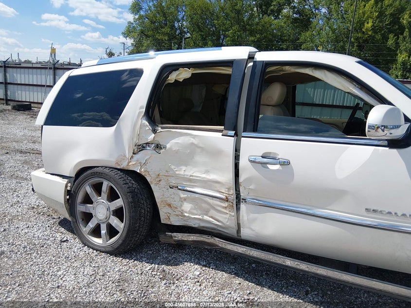 2008 Cadillac Escalade VIN: 1GYFK63848R174745 Lot: 45607688