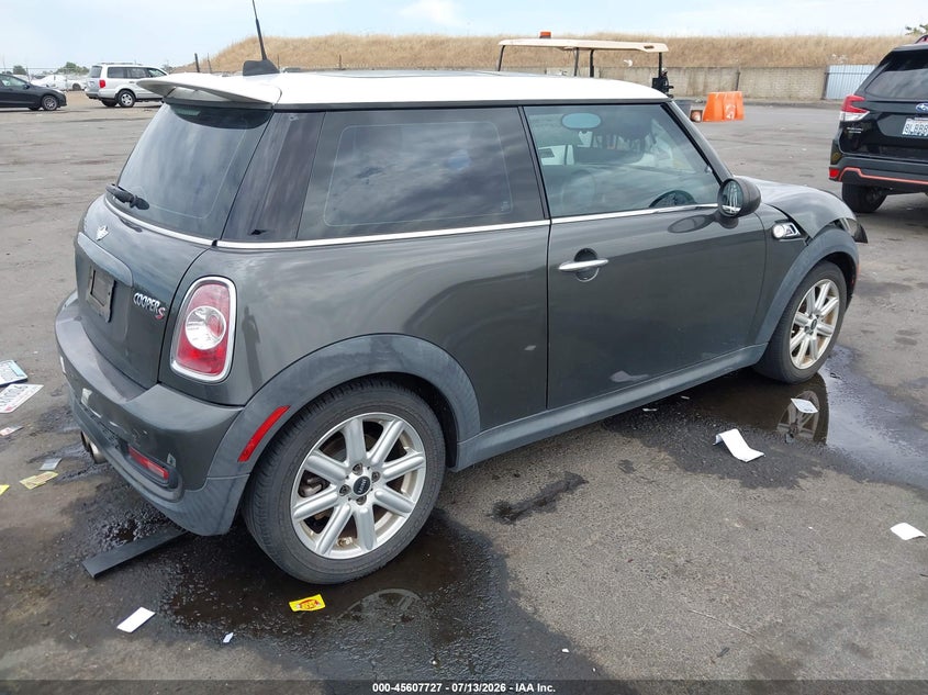 2011 MINI COOPER S · Фото 4