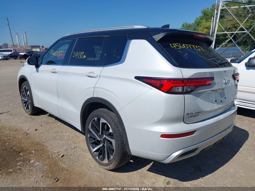 2024 MITSUBISHI OUTLANDER auction photo 3