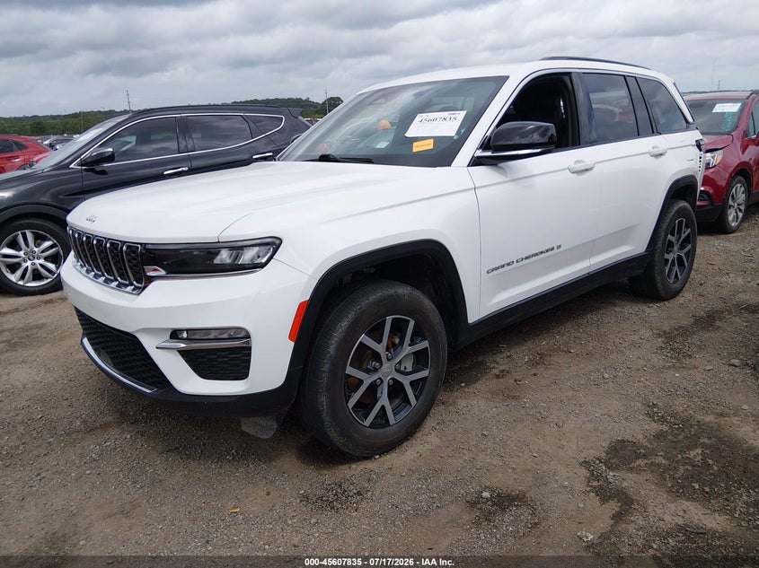 2024 JEEP GRAND CHEROKEE auction photo 2