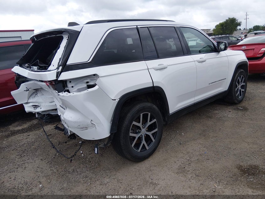 2024 JEEP GRAND CHEROKEE auction photo 4