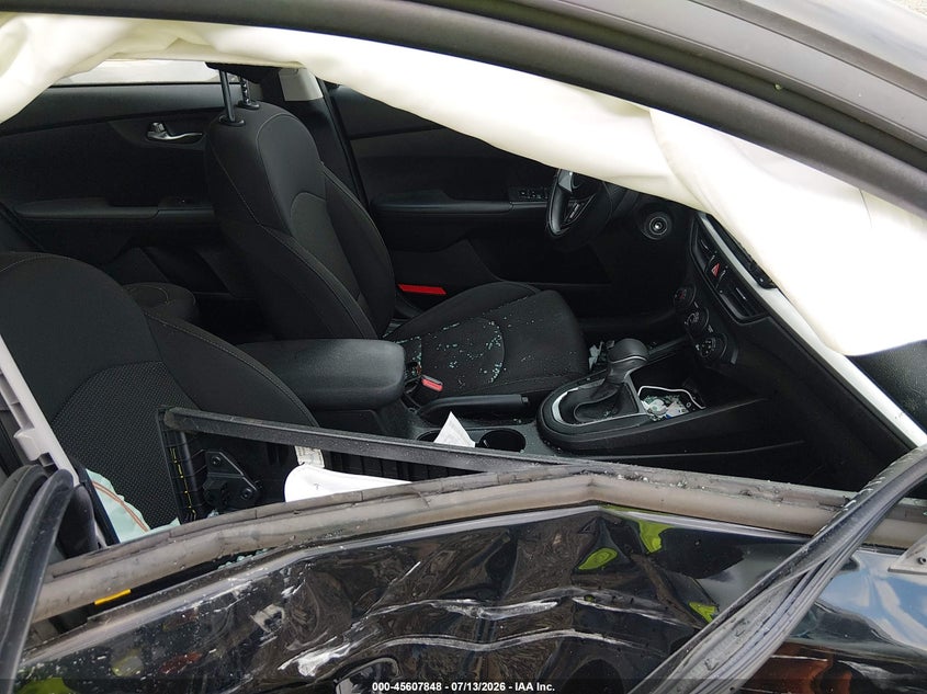 2020 KIA FORTE auction photo 5