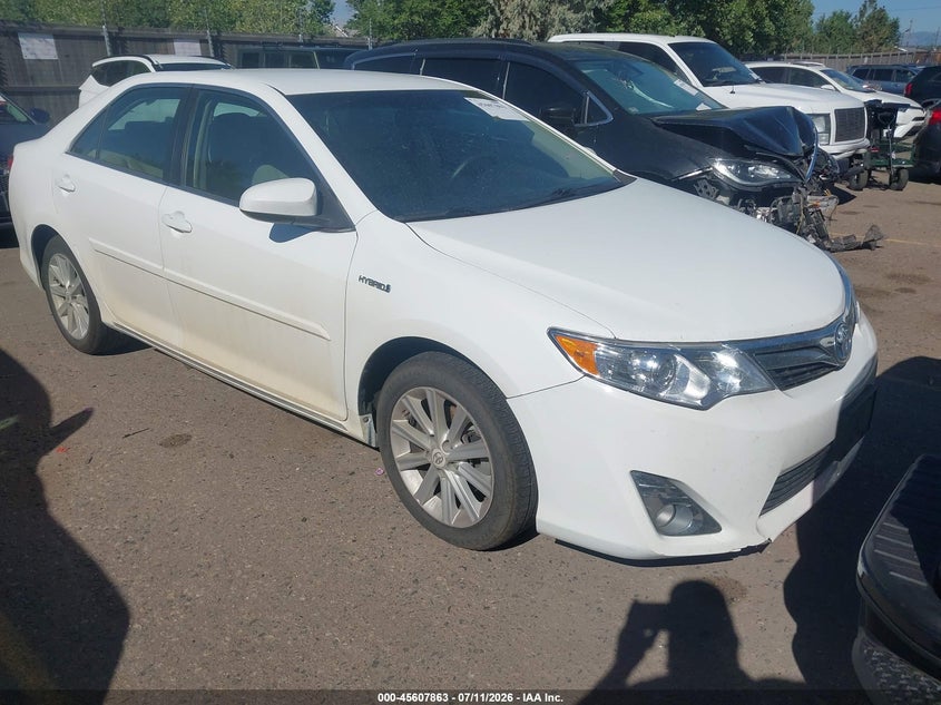AtlanticExpress - Toyota Camry Hybrid