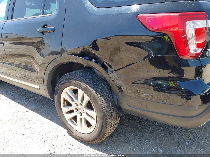 2018 FORD EXPLORER auction photo 6