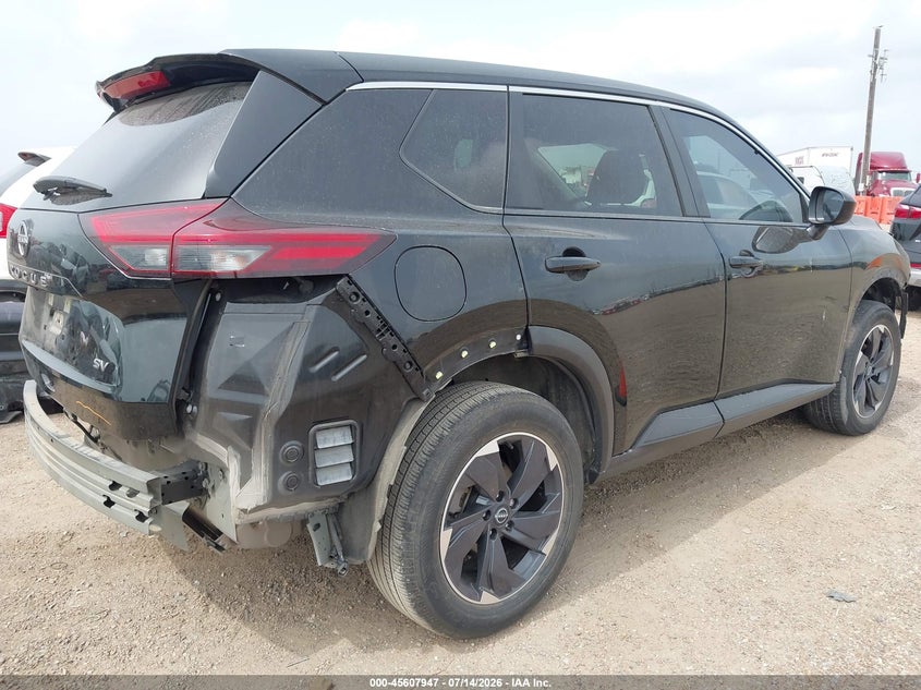 2024 NISSAN ROGUE auction photo 4