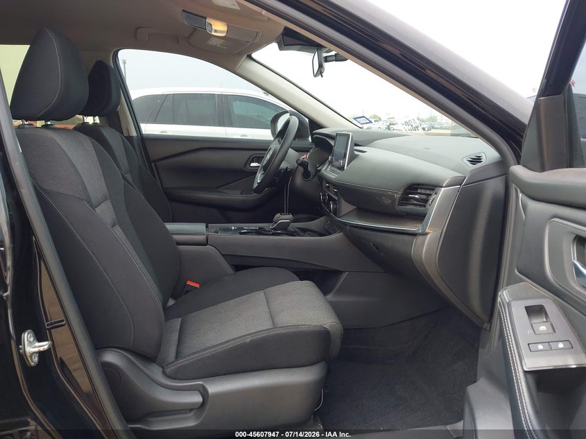 2024 NISSAN ROGUE auction photo 5