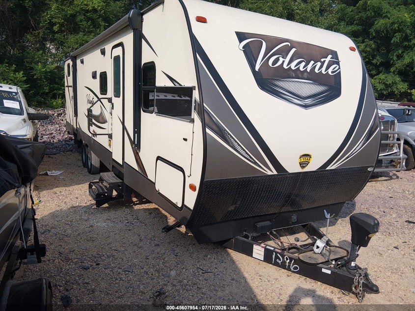 2018 CROSSROADS VOLANTE 32SB TRAVEL TRAILER auction photo 1