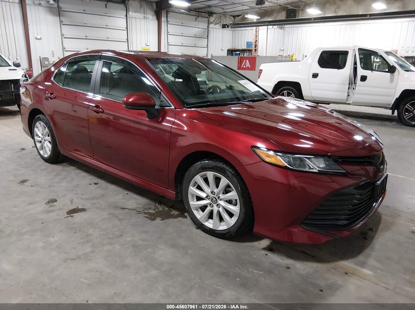 2018 Toyota Camry Le VIN: 4T1B11HKXJU662630 Lot: 45607961