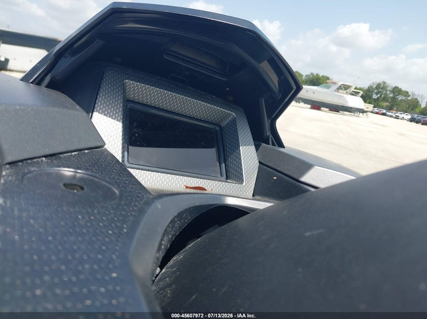 2023 YAMAHA GP1800 auction photo 7