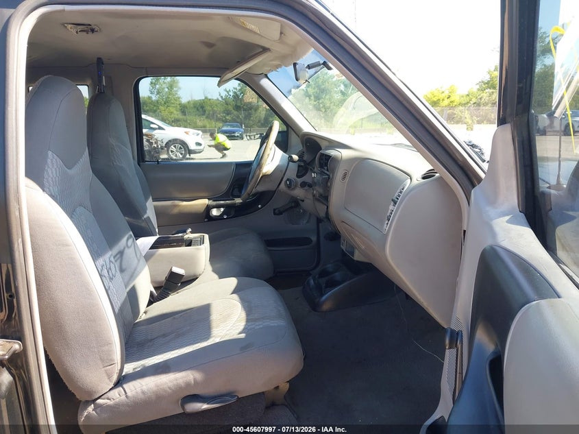 2001 MAZDA B3000 auction photo 5