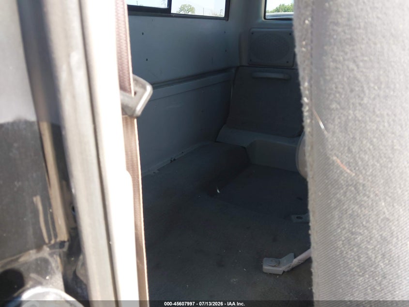2001 MAZDA B3000 auction photo 8