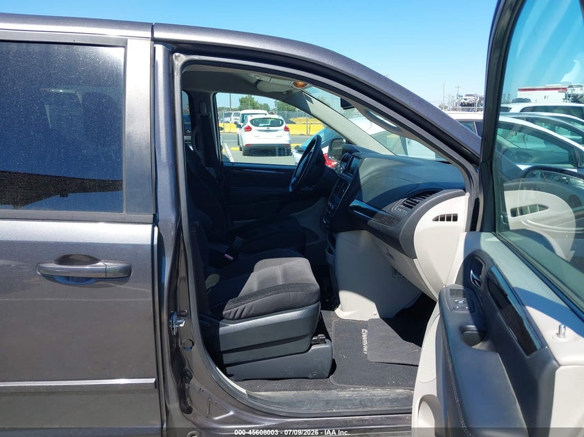 2017 DODGE GRAND CARAVAN auction photo 5