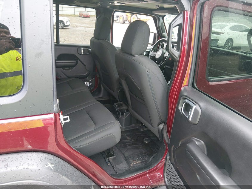 AtlanticExpress - Jeep Wrangler Unlimited