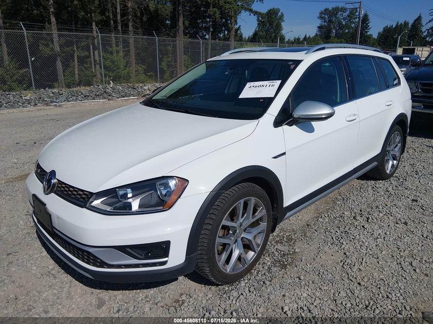 2017 VOLKSWAGEN GOLF ALLTRACK auction photo 2