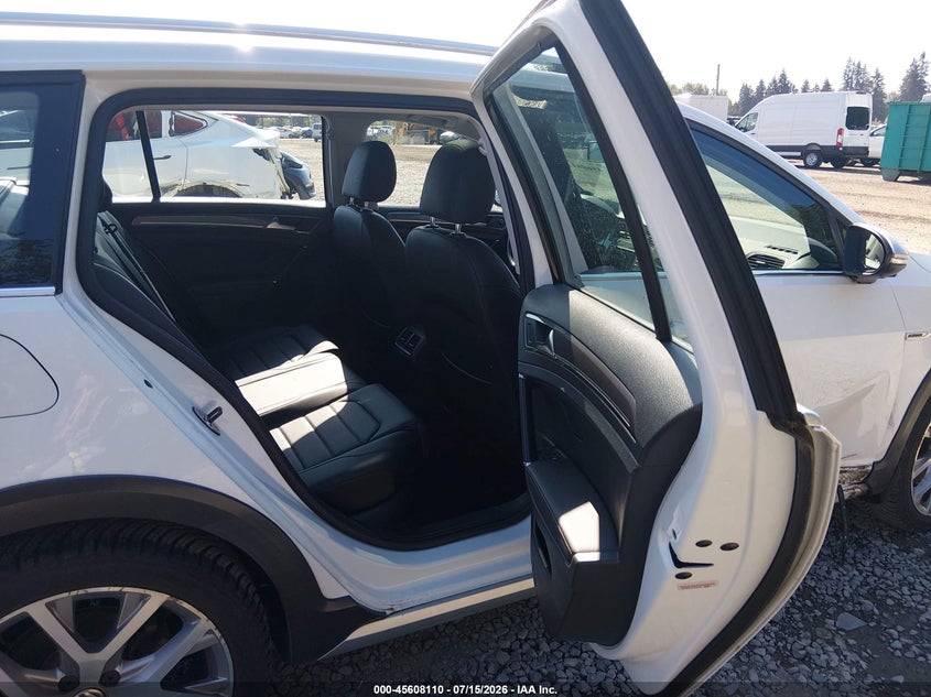 2017 VOLKSWAGEN GOLF ALLTRACK auction photo 8