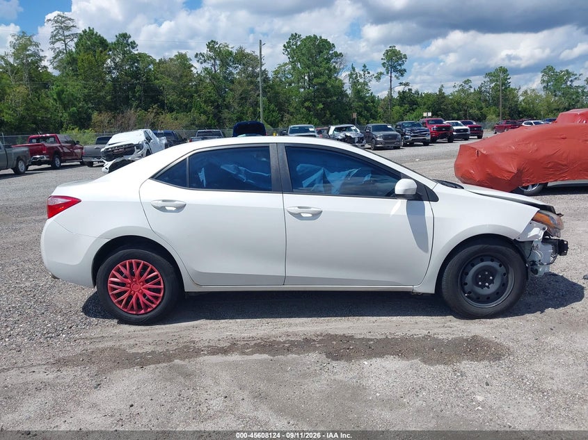 TOYOTA COROLLA - zdjęcie 14