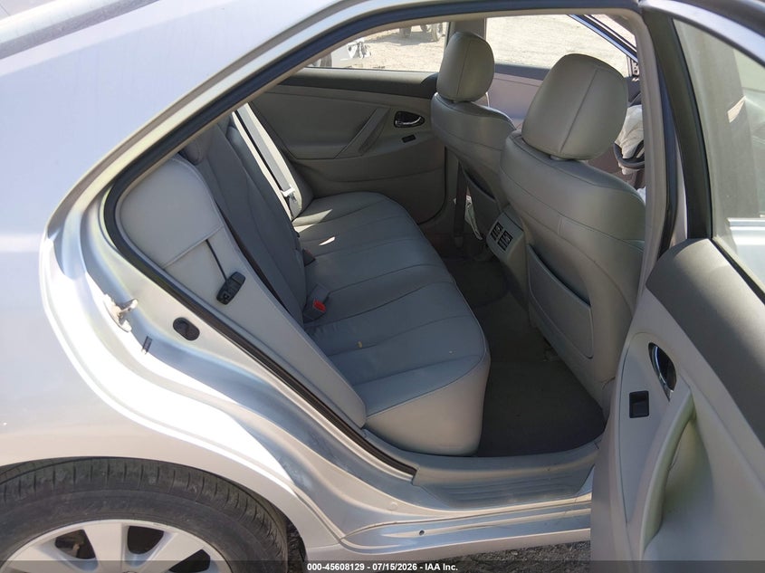 2009 TOYOTA CAMRY HYBRID auction photo 8