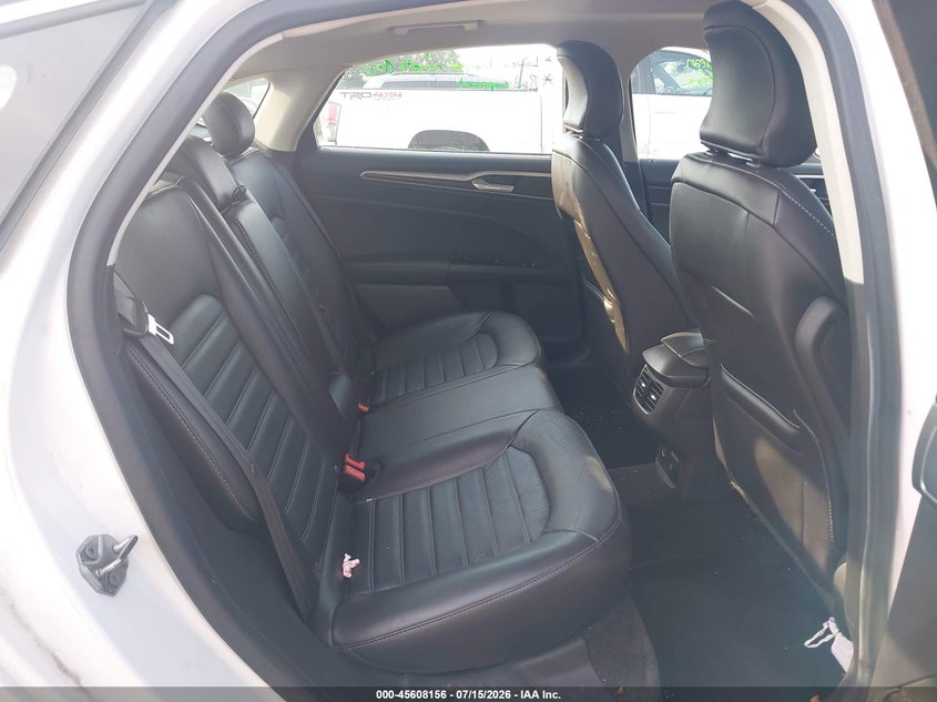 2015 FORD FUSION auction photo 8