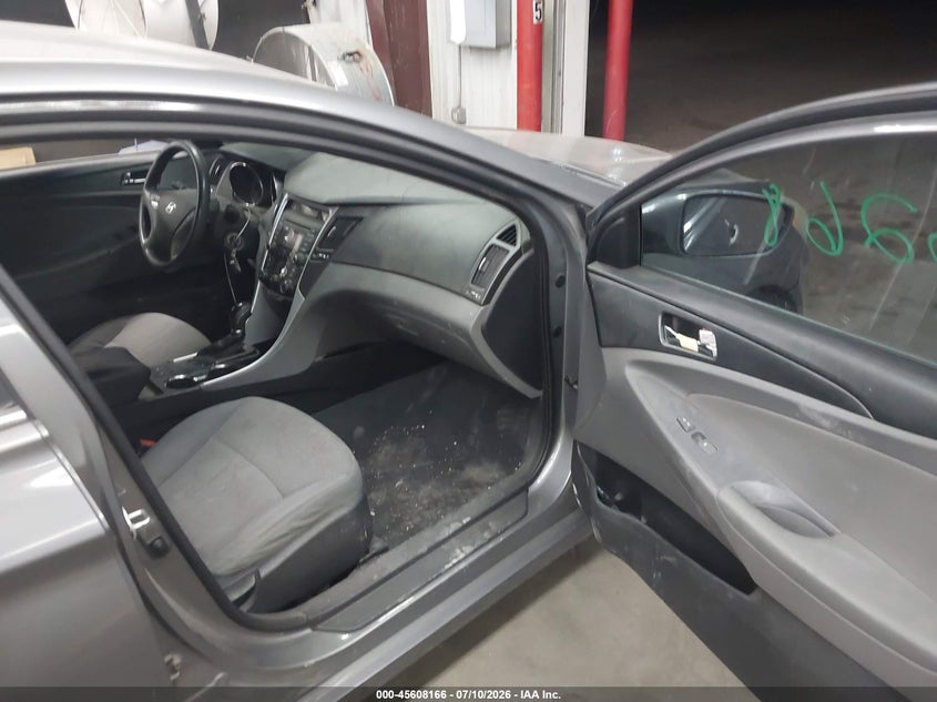 2013 HYUNDAI SONATA auction photo 5