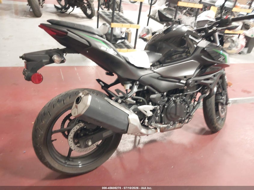 2025 KAWASAKI ER500 auction photo 4