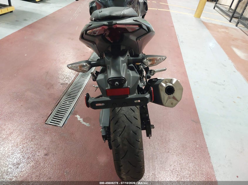 2025 KAWASAKI ER500 auction photo 6