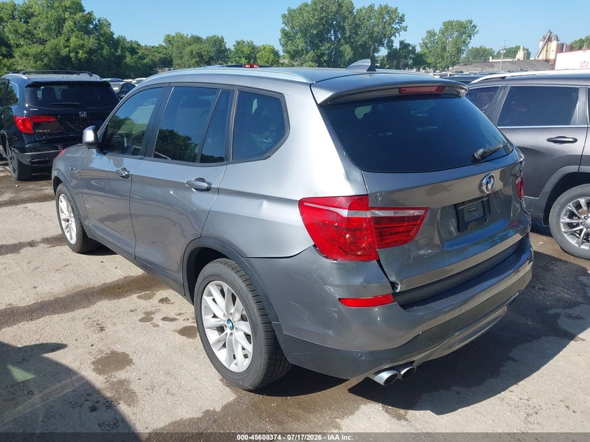 2017 BMW X3 auction photo 3