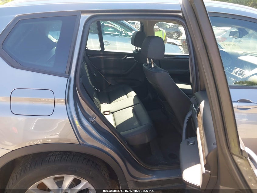 2017 BMW X3 auction photo 8