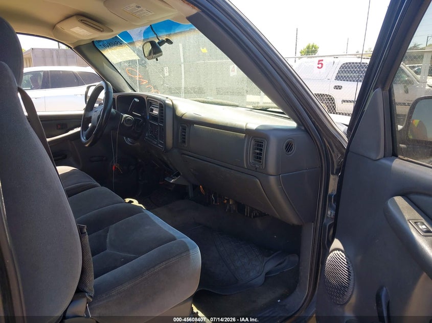 2003 GMC SIERRA 1500 auction photo 5