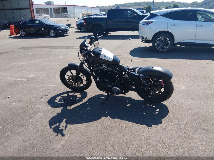 2017 Harley-Davidson Xl883 Iron 883 VIN: 1HD4LE215HC438615 Lot: 45608499