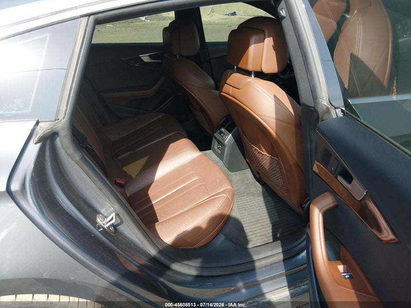 AUDI A5 - zdjęcie 8