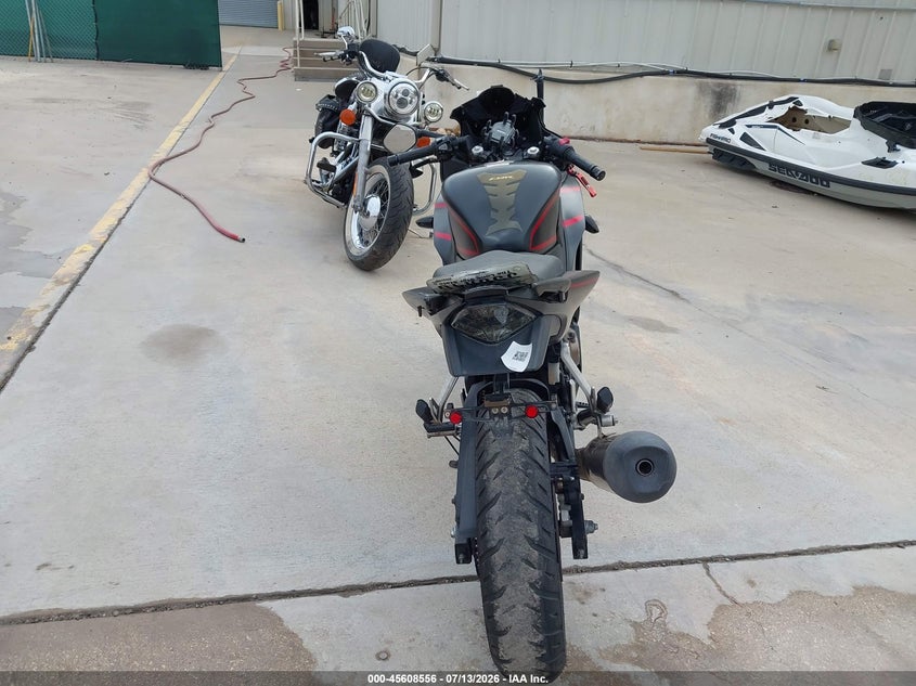 2018 HONDA CBR300 auction photo 6