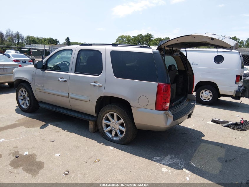 2007 GMC YUKON auction photo 3