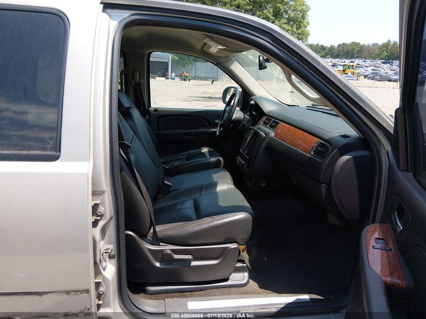 2007 GMC YUKON auction photo 5