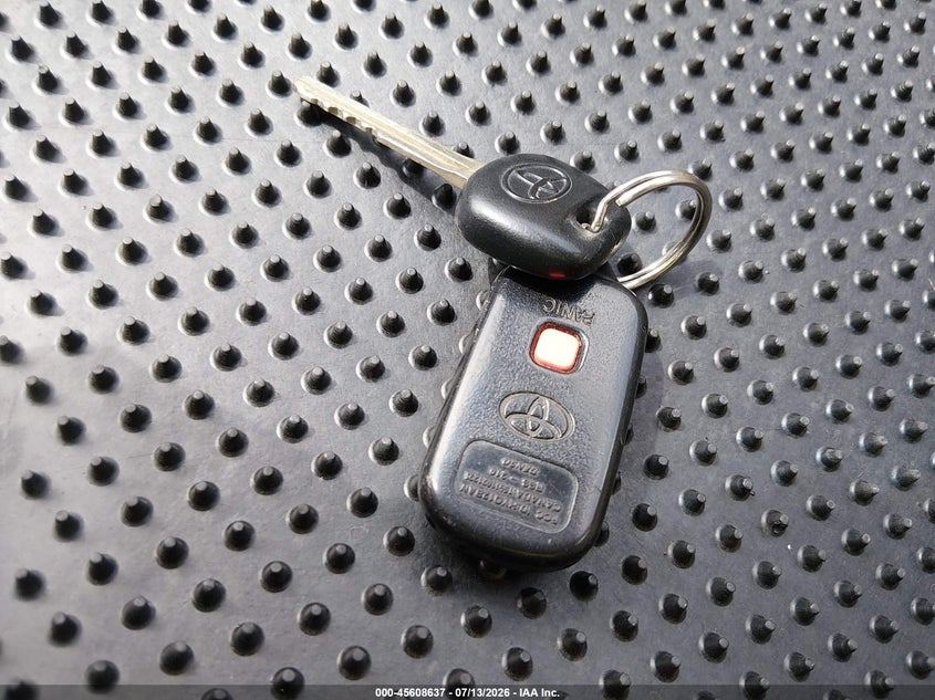 2000 Toyota Avalon Xls VIN: 4T1BF28B7YU068322 Lot: 45608637