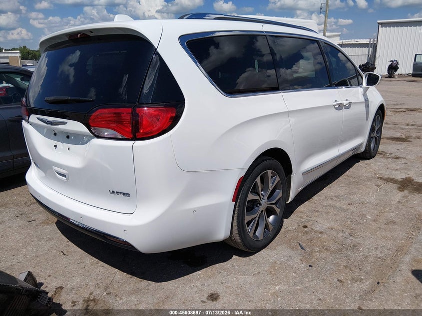 2017 CHRYSLER PACIFICA auction photo 4