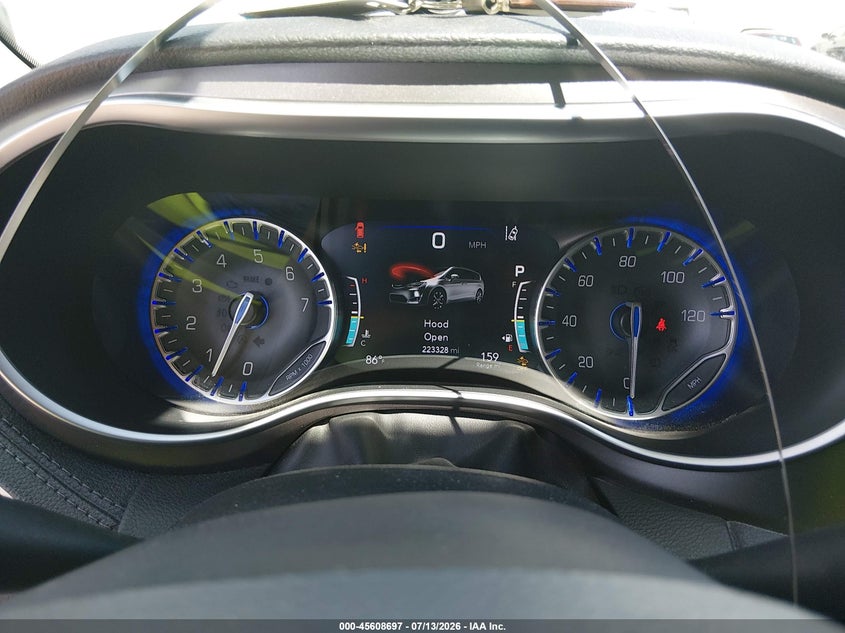 2017 CHRYSLER PACIFICA auction photo 7