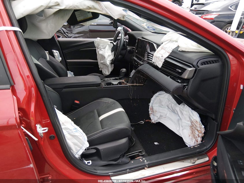 2025 TOYOTA CAMRY auction photo 5