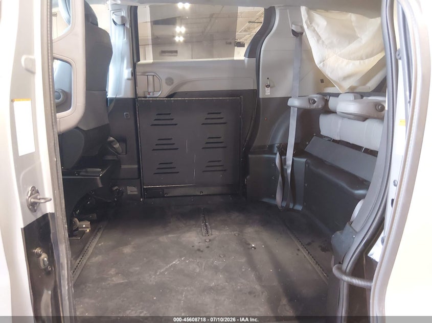 2024 Toyota Sienna Xle VIN: 5TDJRKECXRS191543 Lot: 45608718