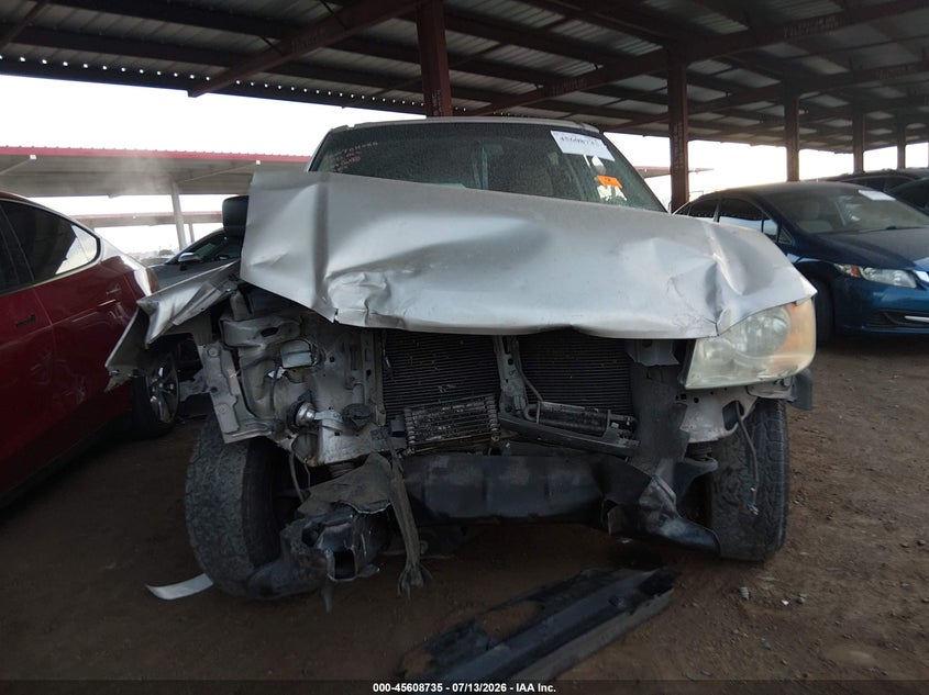 2004 FORD EXPEDITION auction photo 6