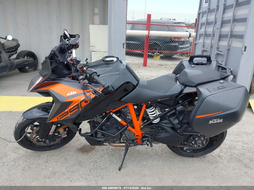 2019 Ktm 1290 Super Duke Gt VIN: VBKV6940XKM907528 Lot: 45608879